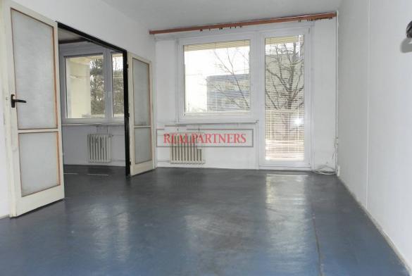 Exkluzívní prodej bytu 3+1 o ploše 68 m² + 8 m² balkon na proti OC Novodvorská.
