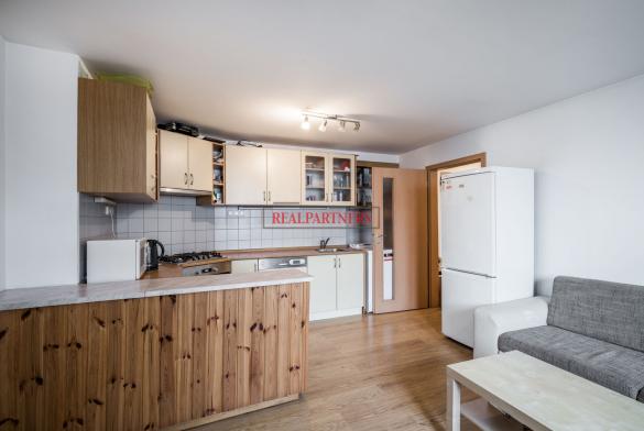 Pěkný byt 3+1 o ploše 94,10 m² v samém srdci starých Strašnic.