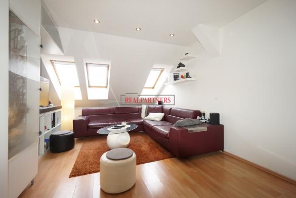 Prodej mezonetového bytu 3+kk o ploše 78 m² s volným výhledem.