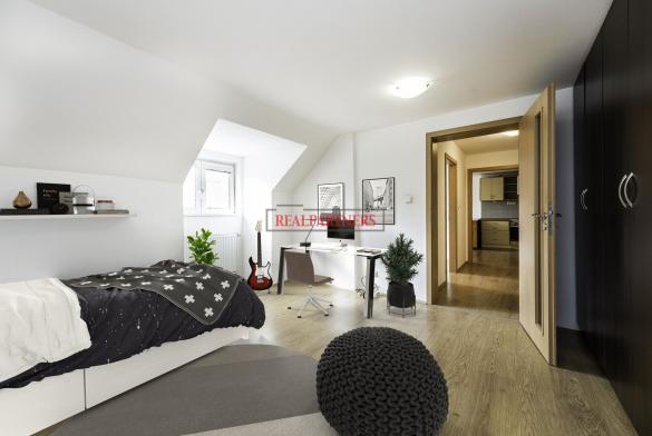 Pěkný byt 4+kk o ploše 94,10 m² v samém srdci starých Strašnic.