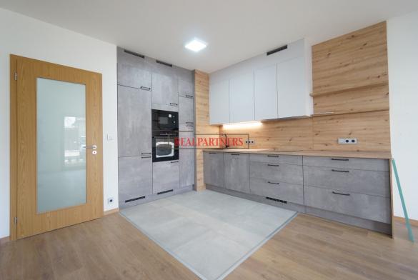 Nový byt 2+kk o ploše 62,5 m² + 39,7 m² předzahrádka v lokalitě Kralupy nad Vltavou - zkolaudováno