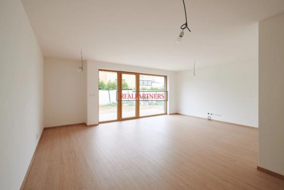 Rodinný dvojpodlažní rohový dům o dispozici 5+kk, o ploše 143m² na pozemku 363m², Praze 9 - Satelice